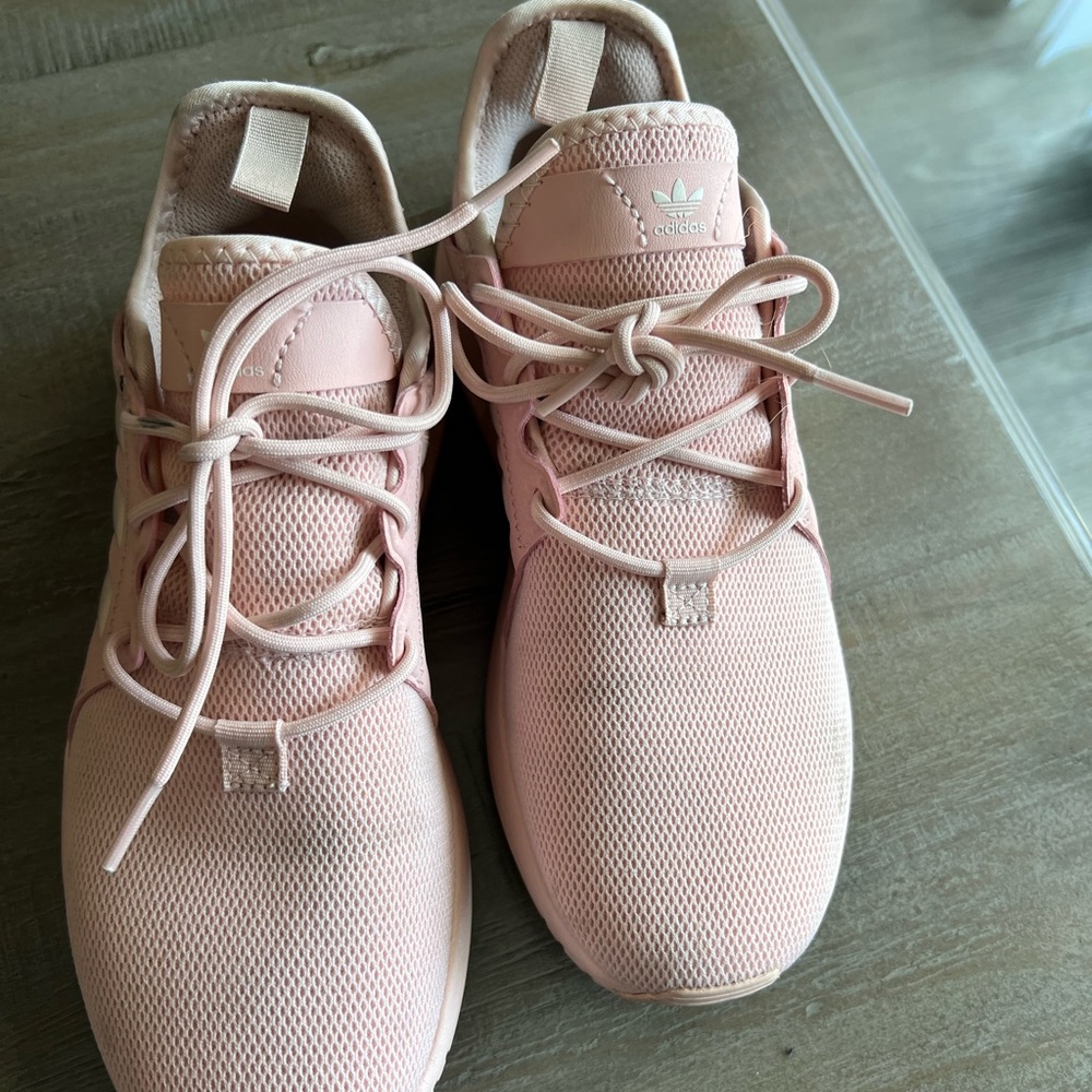 WOMENS ADIDAS - LIGHT PINK